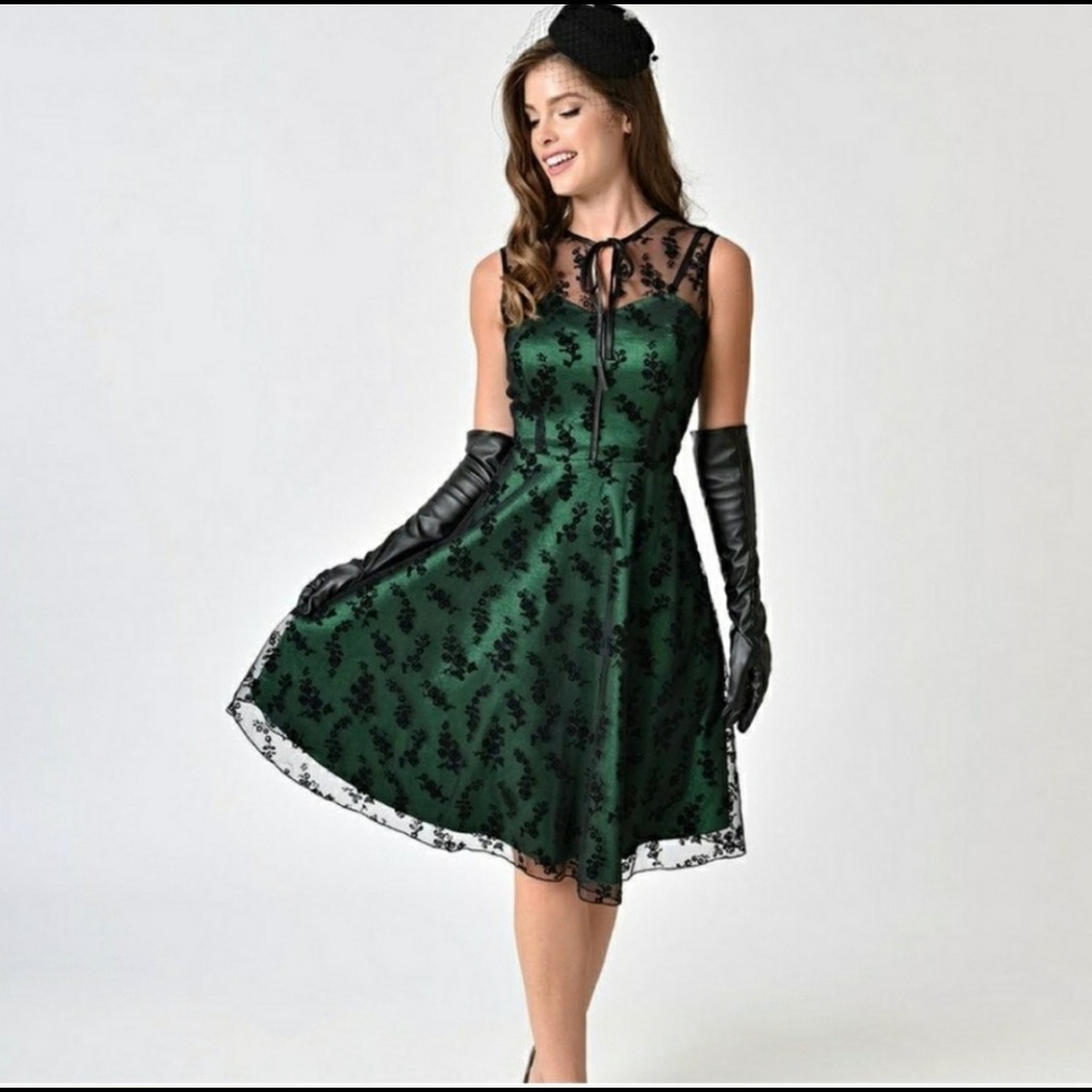 Rare! Vixen! Pinup rockabilly goth Stretchy elegant cocktail lace taffeta dress